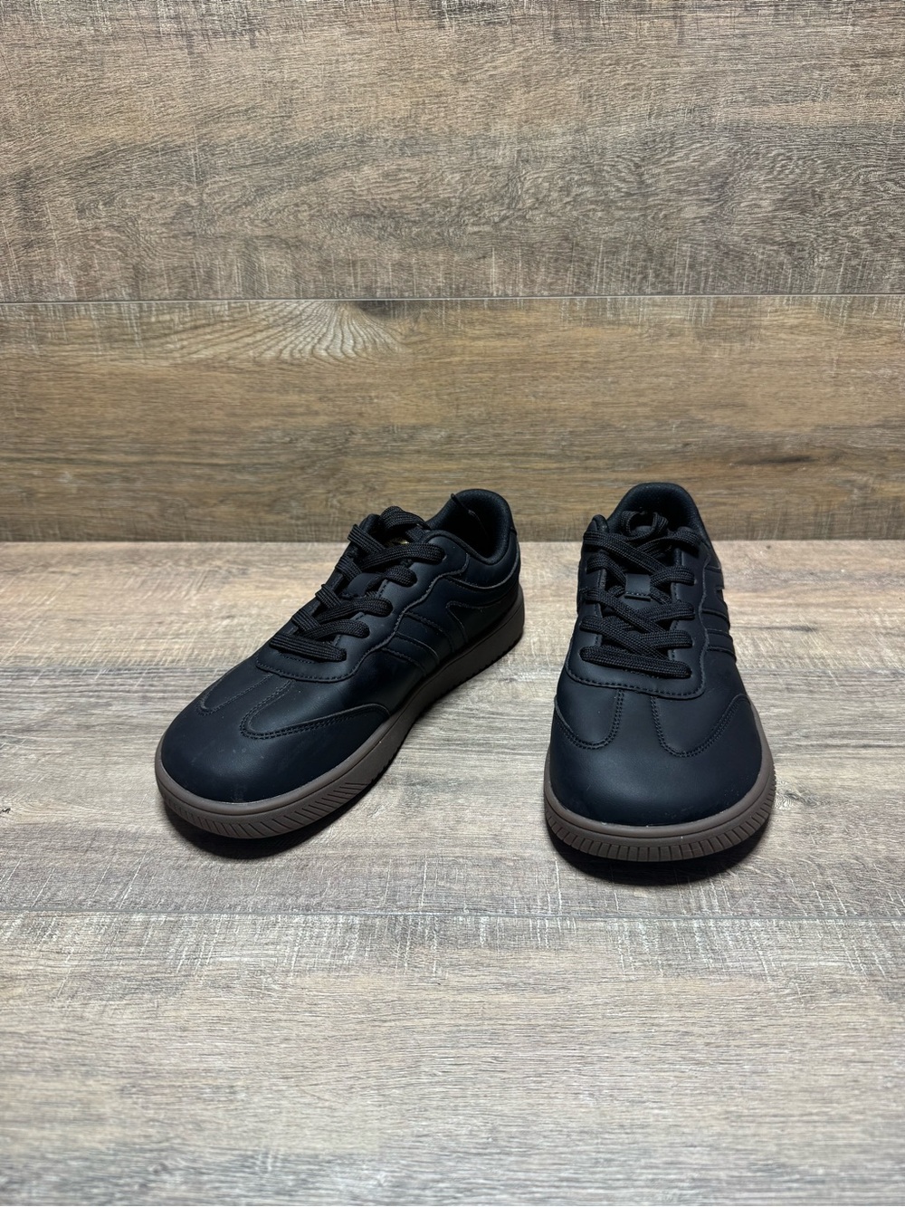 Women's Hobibear Black Low-Top Casual Sneakers